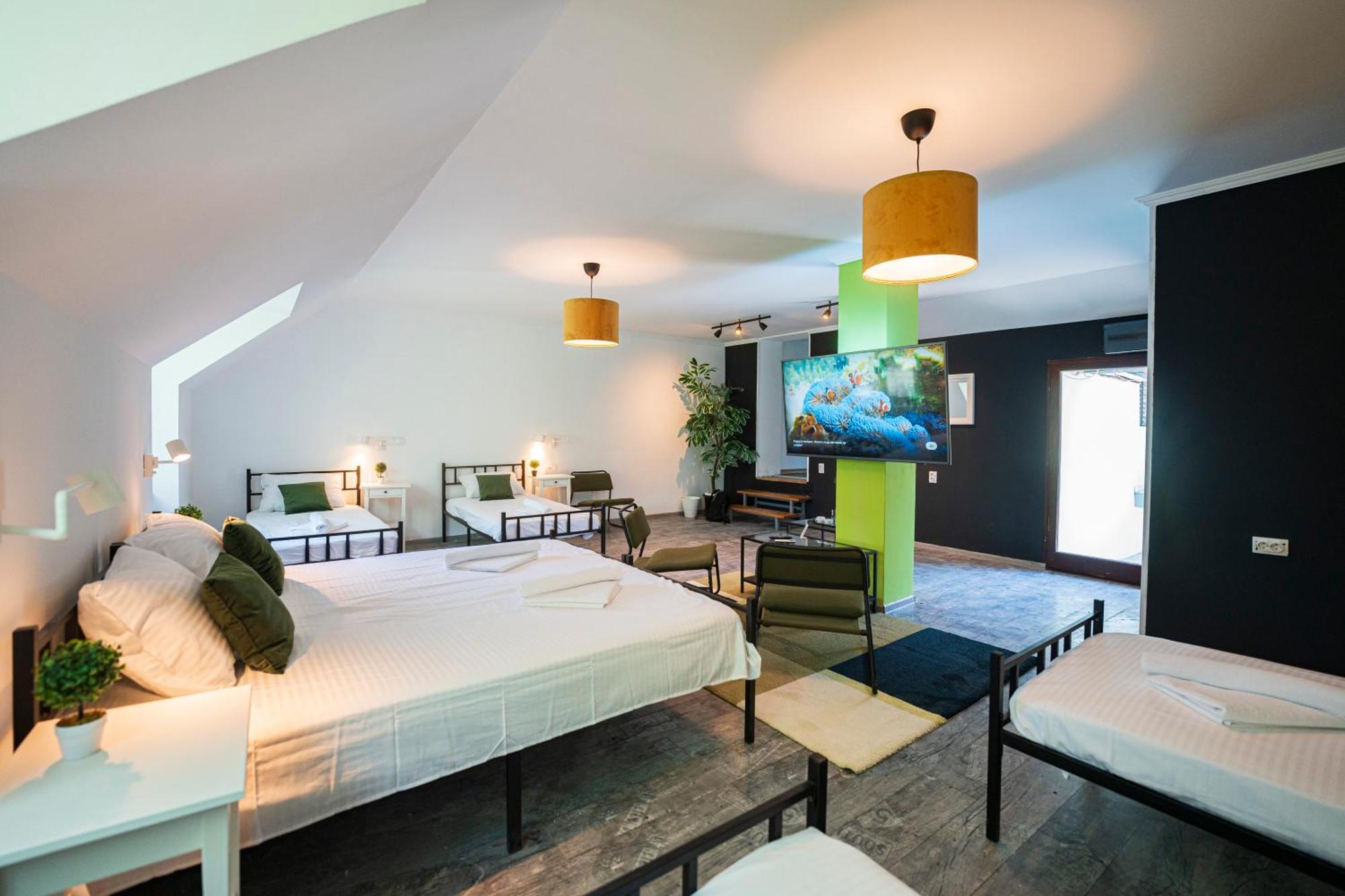 Cozy Nook B&B - Free Private Parking Novi Sad Buitenkant foto